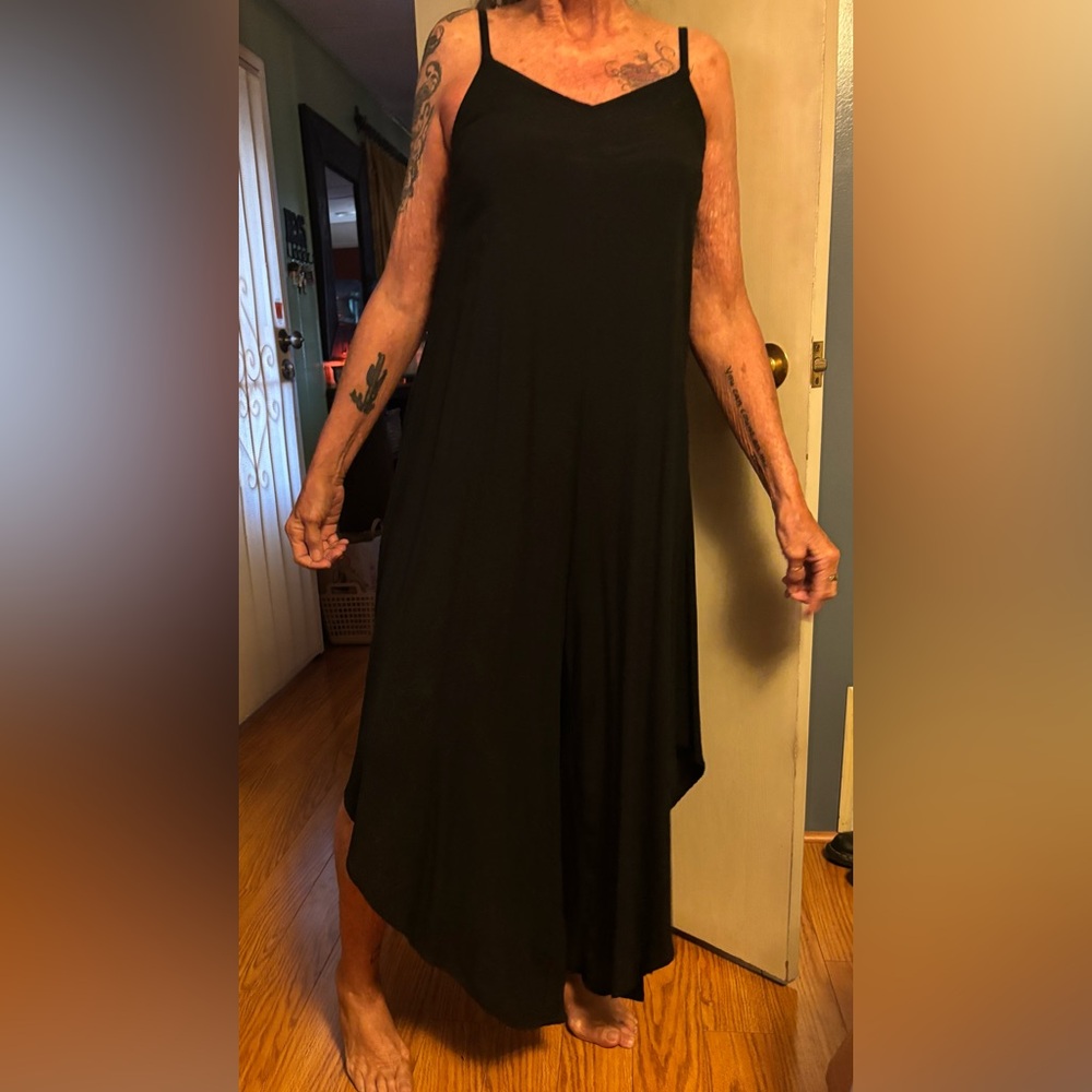 1. STATE BLACK JUMPSUIT * CLASSY * FLOWY * ASYMMETRICAL HEM * 100% RAYON - Picture 5 of 11